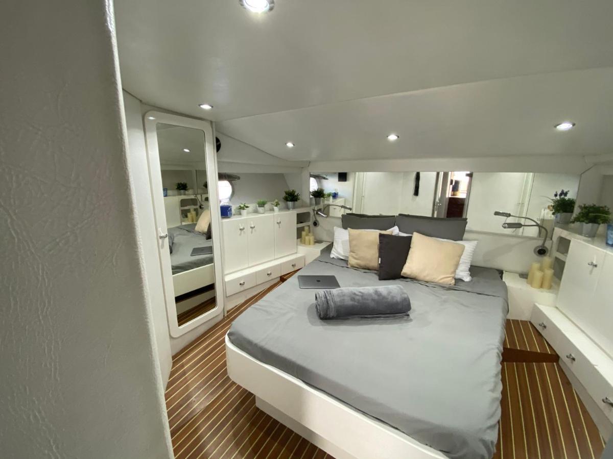 Barco Muy Romantico Con Parking! Sant Adrià de Besòs Exterior foto